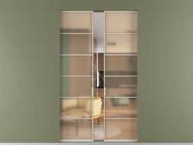 Алюминевая перегородка skr2_04_ Алюминий бежево-серый Сатинированное оранжевое стекло, триплекс, 6мм. Цвет Алюминий бежево-серый. Материал Алюминий в эмали. Коллекция Перегородка Formato скрытый пенал 2 створки. Картинка.